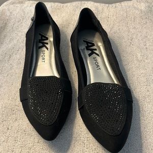 Shimmering Black Marbella Flats, great for the Holidays! NWOT